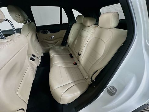 Used 2017 Mercedes-Benz GLC 300 4MATIC w/ Premium 1 Package image 25
