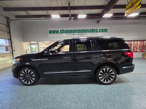 Used 2021 Lincoln Navigator Reserve w/ Luxury Package AWD/4WD image 11