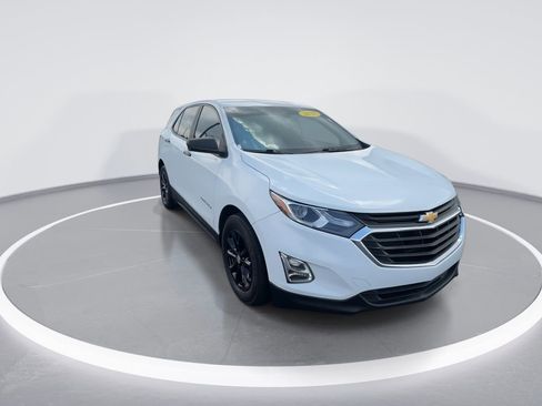 Used 2021 Chevrolet Equinox LS FWD image 3