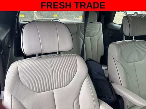 Used 2024 Hyundai Palisade Calligraphy image 8
