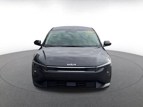Used 2025 Kia K4 LXS image 4
