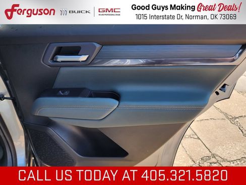 New 2027 GMC Terrain AT4 w/ Convenience Package III AWD/4WD image 42