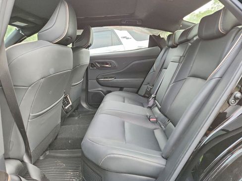 Used 2024 Toyota Crown Platinum AWD/4WD image 7