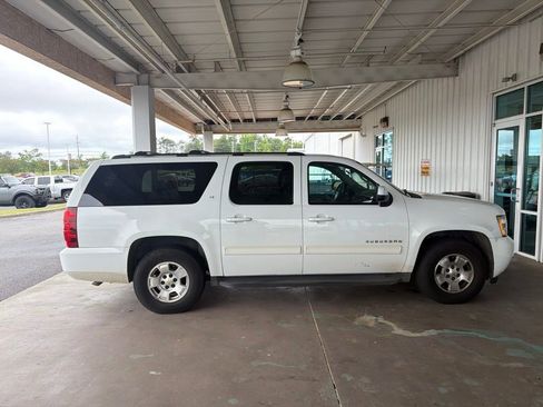 Used 2012 Chevrolet Suburban LT w/ Luxury Package RWD image 7