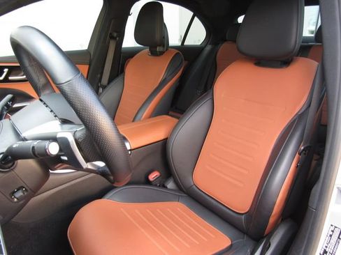 Certified 2022 Mercedes-Benz C 300 4MATIC Sedan image 10