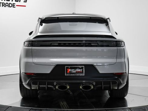 Used 2024 Porsche Cayenne Turbo GT AWD/4WD image 13