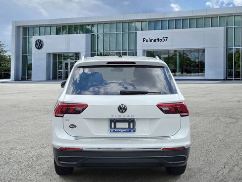 Certified 2022 Volkswagen Tiguan SE FWD image 5