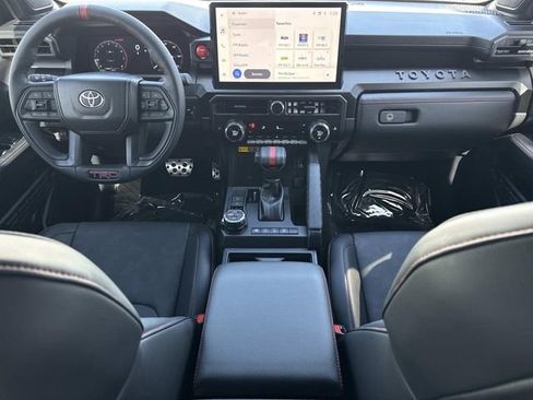Used 2025 Toyota Tacoma TRD Pro AWD/4WD image 16