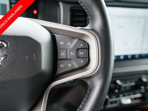 Used 2024 Ford Bronco Badlands AWD/4WD image 17