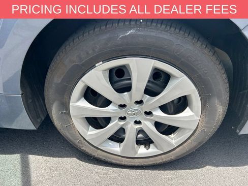 Used 2025 Toyota Corolla LE w/ Convenience Package FWD image 16