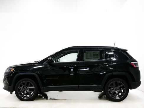 New 2026 Jeep Compass Latitude image 5
