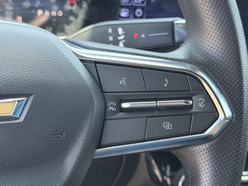 Used 2025 Chevrolet Equinox EV LT FWD image 10