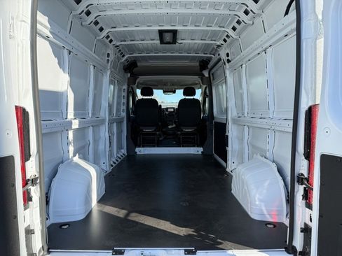 New 2026 RAM ProMaster 2500 w/ Convenience Group image 10