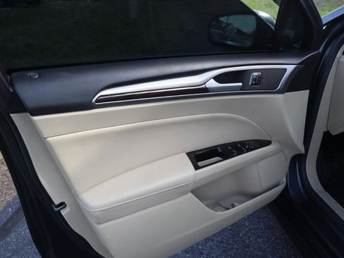 Used 2016 Ford Fusion SE w/ Equipment Group 202A image 52