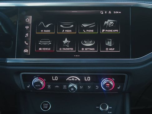 Used 2025 Audi Q3 2.0T Premium image 14