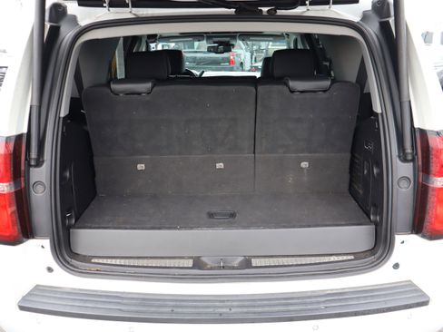 Used 2019 Chevrolet Tahoe LT image 36