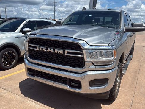Used 2020 RAM 2500 Tradesman AWD/4WD image 2