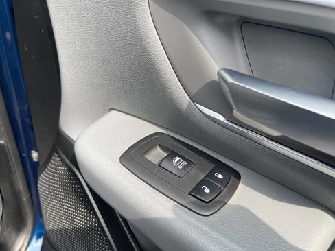 Used 2019 RAM 1500 Big Horn image 40