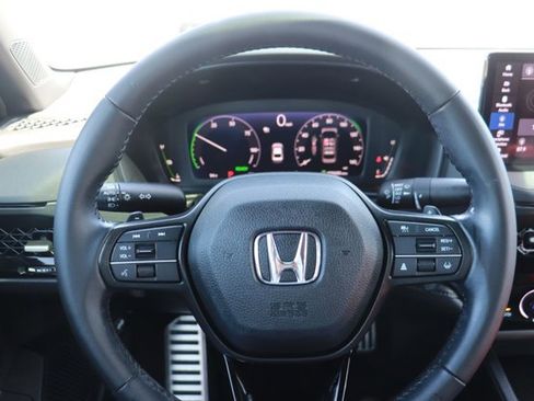 Used 2023 Honda Accord Sport image 17