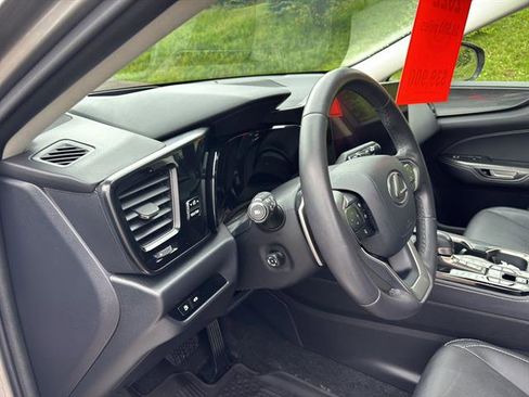 Used 2022 Lexus NX 350 AWD image 13