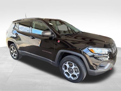 Used 2022 Jeep Compass Trailhawk w/ Trailhawk Convenience Group AWD/4WD image 7