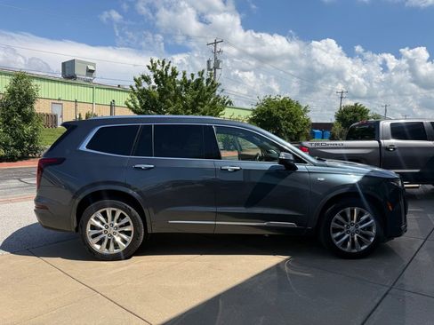 Used 2020 Cadillac XT6 Premium Luxury AWD/4WD image 12