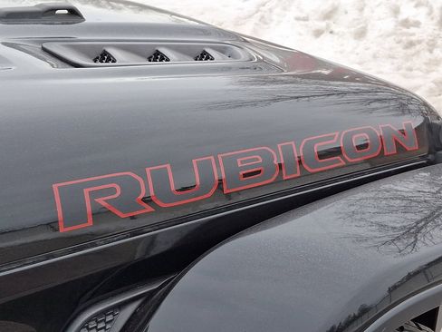 Used 2020 Jeep Gladiator Rubicon w/ Dual Top Group image 36