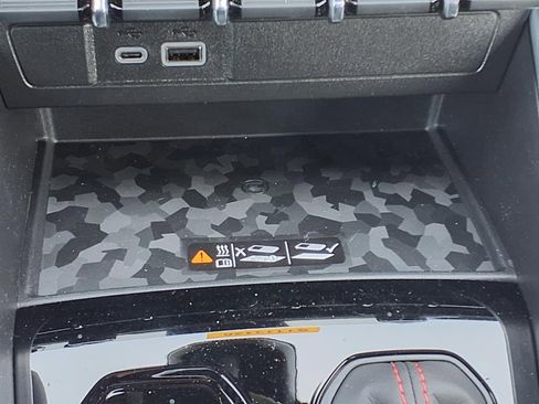 New 2025 Chevrolet Colorado Z71 w/ Midnight Edition image 20