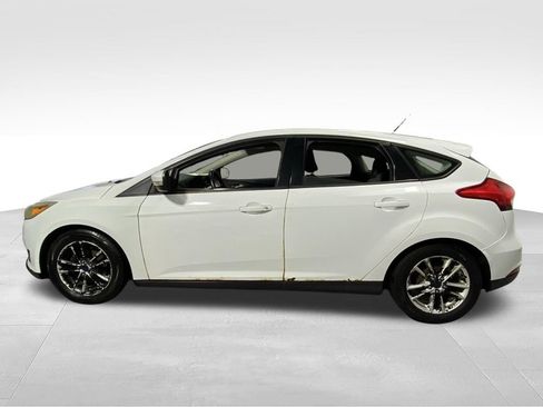 Used 2015 Ford Focus SE FWD image 6