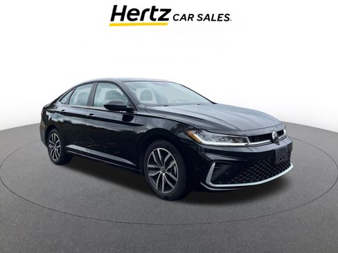 Used 2025 Volkswagen Jetta SE image 1