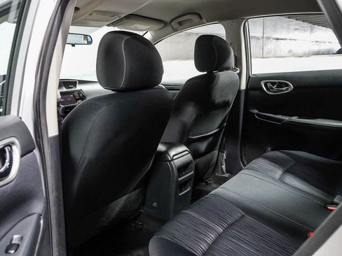 Used 2016 Nissan Sentra SV FWD image 18