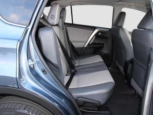 Used 2014 Toyota RAV4 Limited image 35