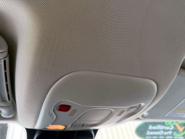Certified 2020 Jeep Renegade Altitude AWD/4WD image 32