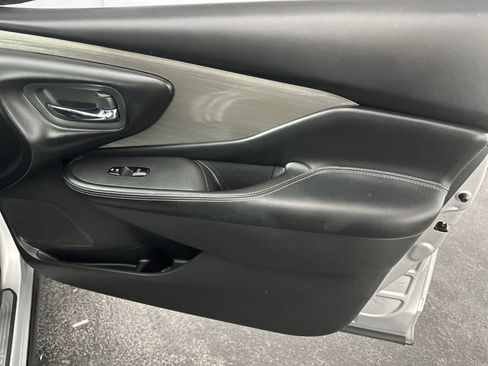 Used 2017 Nissan Murano SV image 36