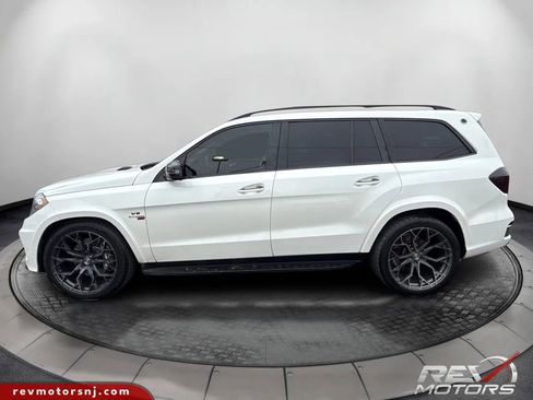 Used 2014 Mercedes-Benz GL 63 AMG 4MATIC image 2