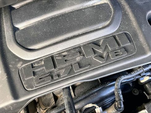 Used 2022 RAM 1500 Limited w/ Body-Colour Bumper Group image 29