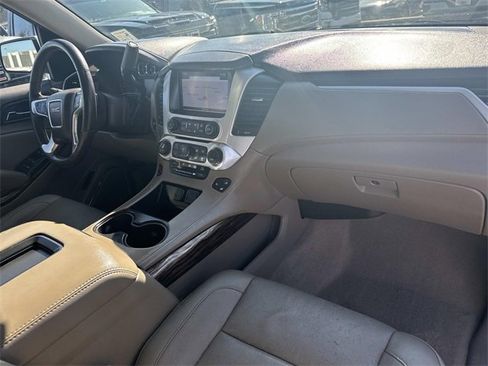 Used 2018 GMC Yukon SLT image 16