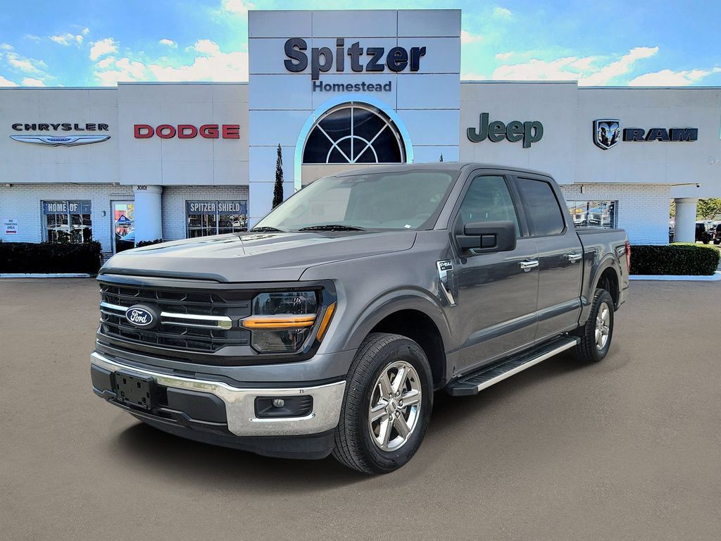 Used 2025 Ford F150 XLT w/ Equipment Group 301A Standard RWD image 4