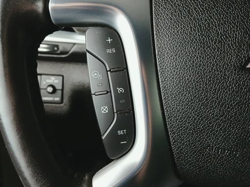 Used 2017 Chevrolet Traverse Premier w/ LPO, 'HIT The Road' Package AWD/4WD image 31