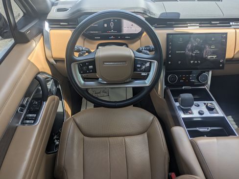 Used 2023 Land Rover Range Rover SE AWD/4WD image 16