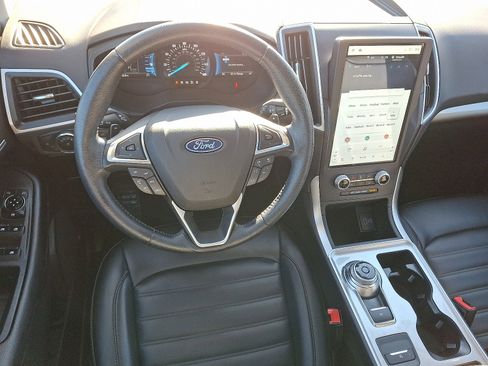 Certified 2023 Ford Edge SEL w/ Convenience Package image 11