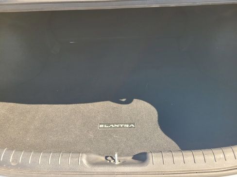 Certified 2023 Hyundai Elantra SEL FWD image 33