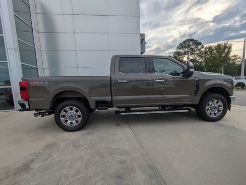 New 2026 Ford F250 Lariat w/ Chrome Package AWD/4WD image 3