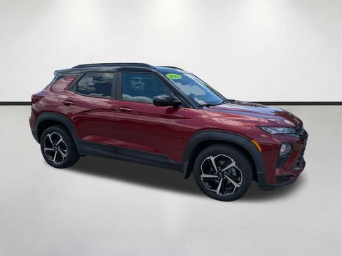 Used 2022 Chevrolet TrailBlazer RS FWD image 1