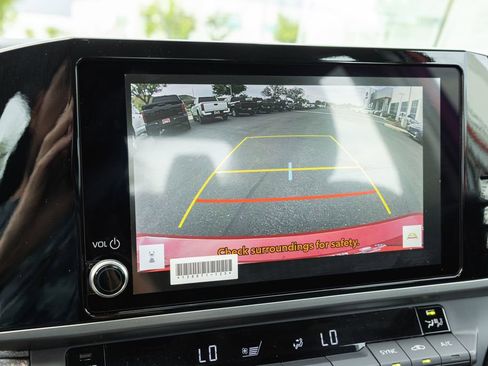 Used 2026 Toyota Camry LE image 17