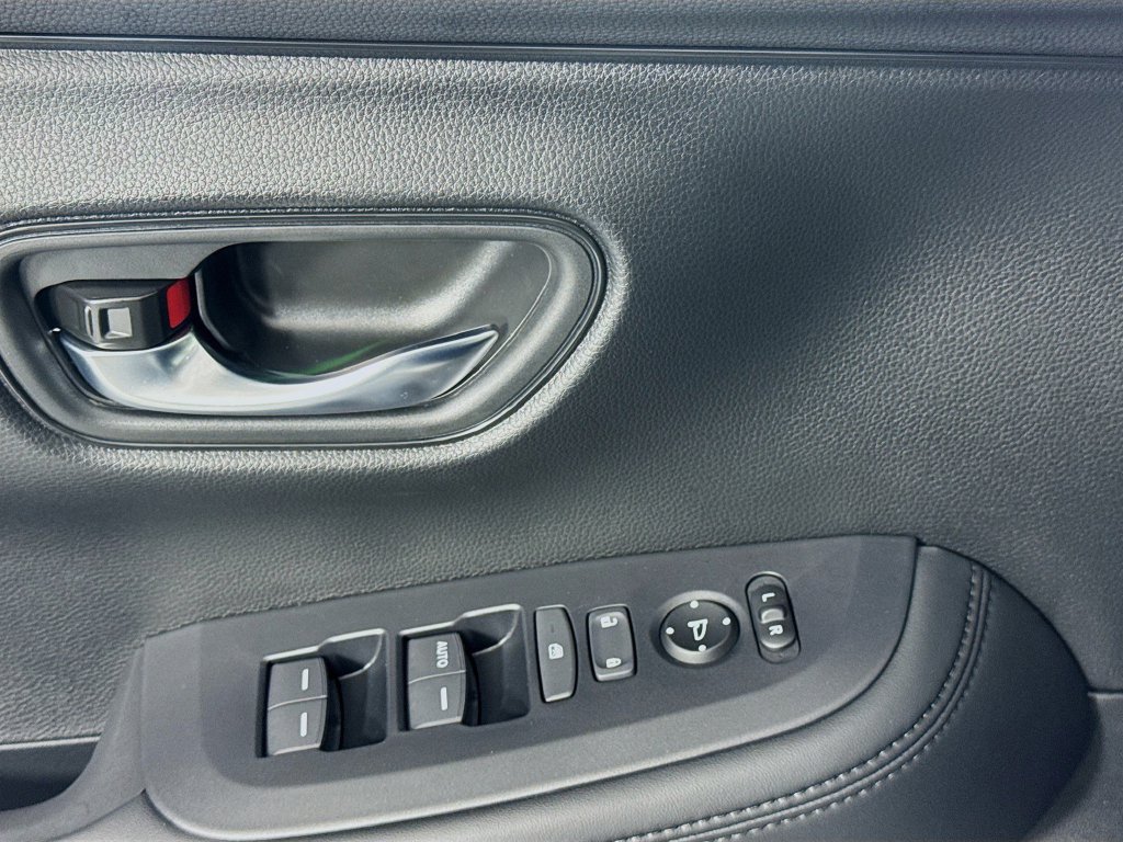 Certified 2026 Honda HR-V LX image 27
