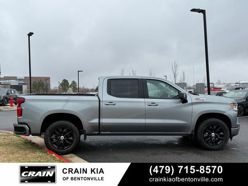 Used 2025 Chevrolet Silverado 1500 RST AWD/4WD image 3