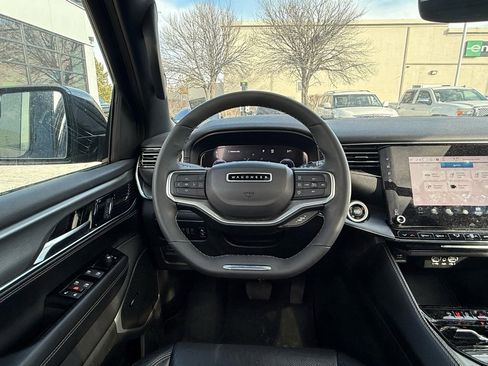 Used 2023 Jeep Wagoneer Series II w/ Convenience Group I image 23