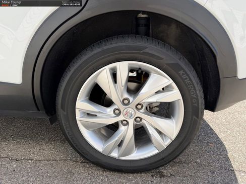 Certified 2024 Buick Encore GX Preferred FWD image 11