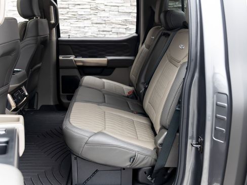 Used 2026 Ford F450 Platinum w/ Platinum Plus Package image 31